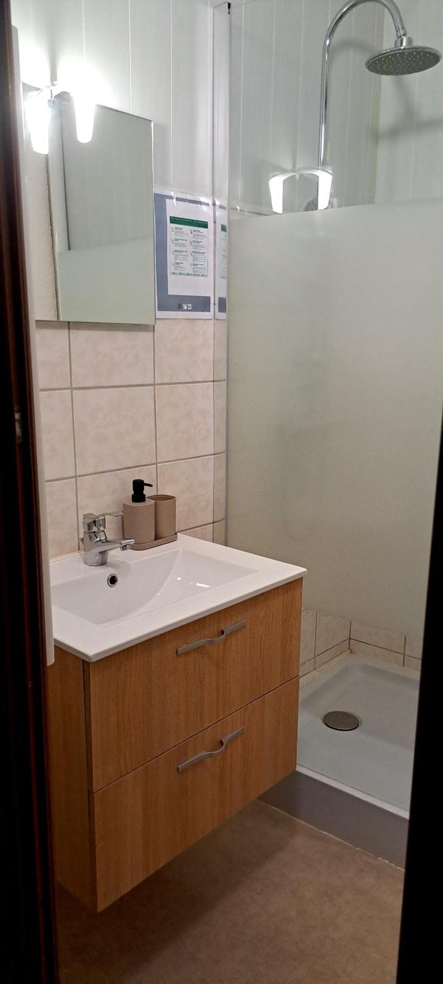 Hotel Restaurant Les Alizes Loriol 르푸징 외부 사진