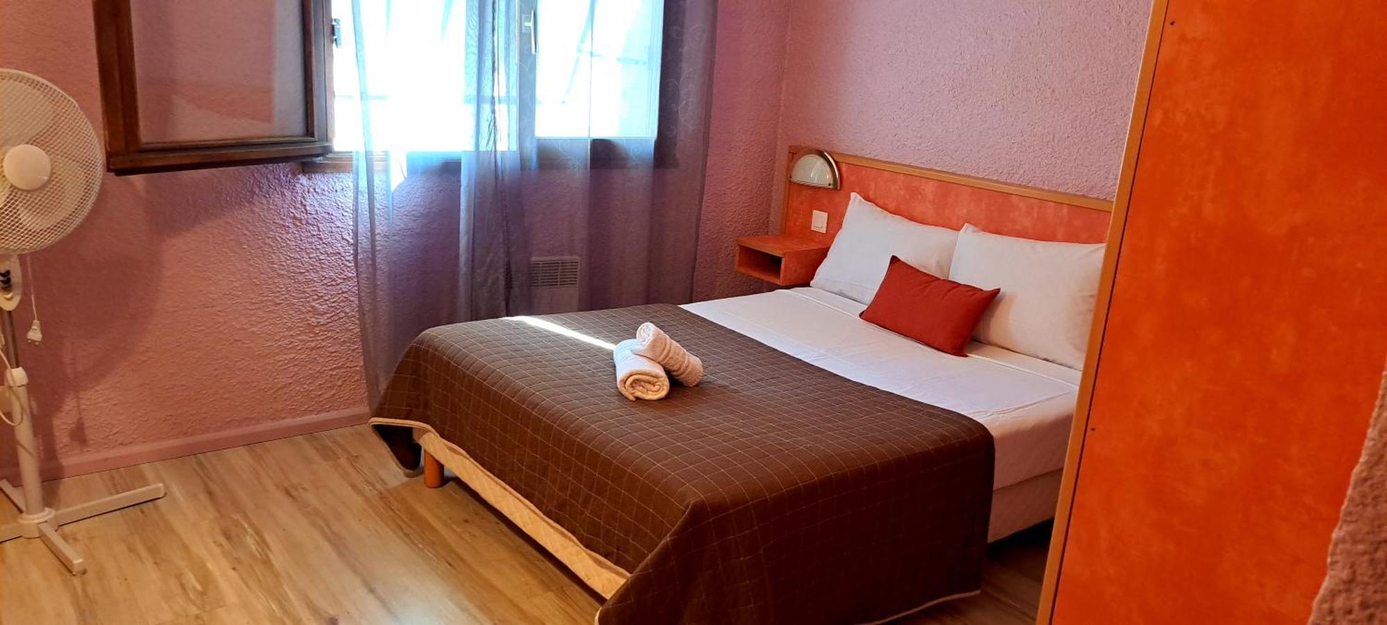 Hotel Restaurant Les Alizes Loriol 르푸징 외부 사진